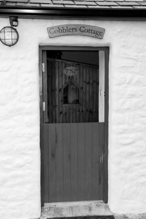 Cobblers Cottage Creggan Гринкасл Номер фото